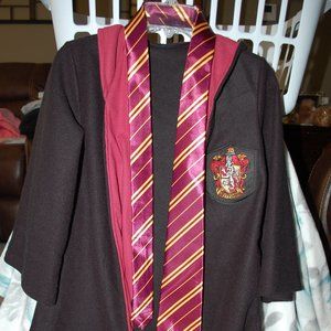 Girl's Harry Potter Gryffindor Robe & Tie Costume